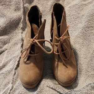 Merona Women's Lace Up Tan Boots